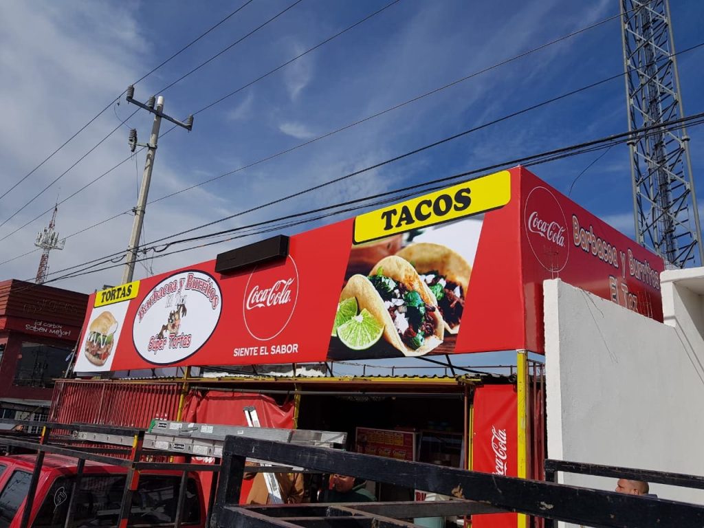 aviso bastidor gran formato